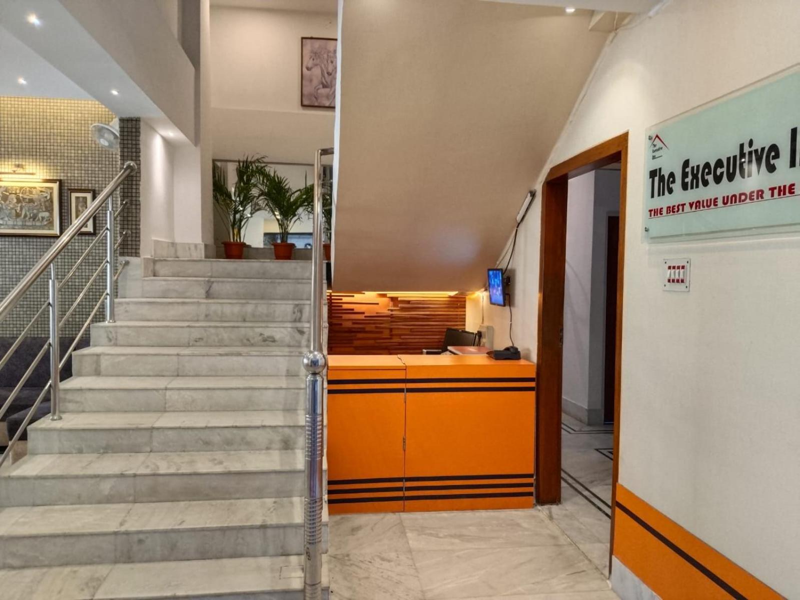The Executive Inn Guwahati Zewnętrze zdjęcie
